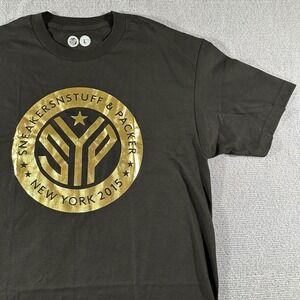 Retro NYC Subway Token graphic coin Unisex Softstyle T-Shirt Large Black Gold